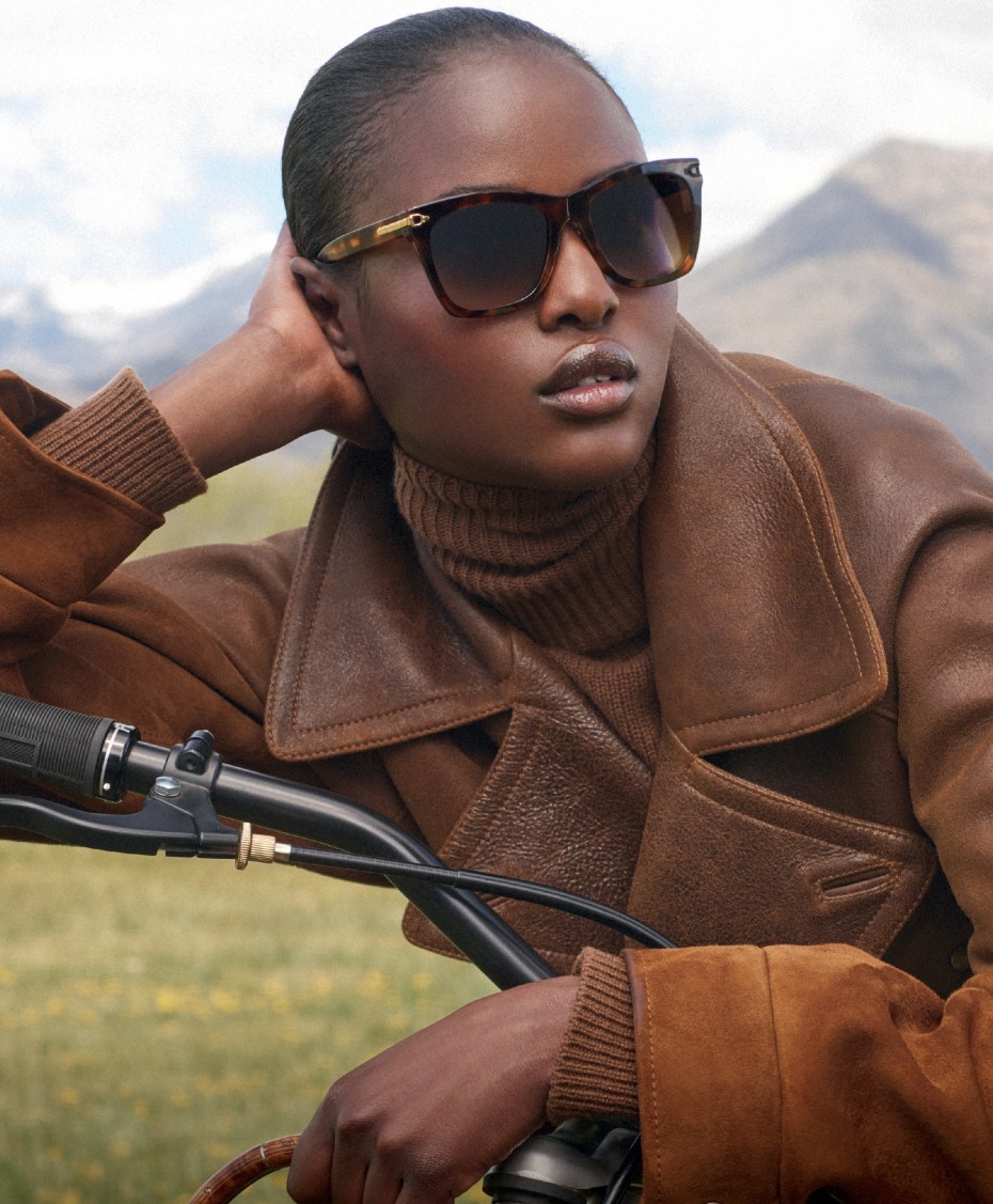 Ralph Lauren: Frau mit Sonnenbrille